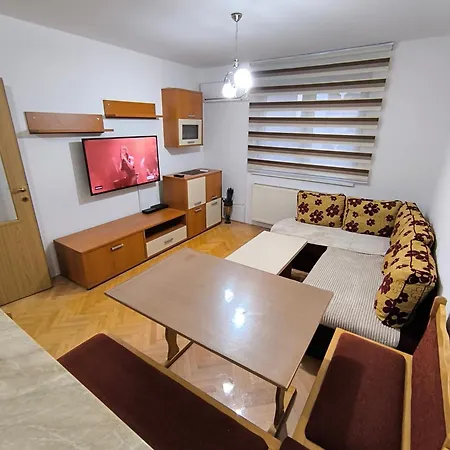 Stan Na Dan Zaga Uzunovica 5 Apartment Brcko