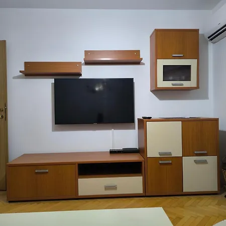 Stan Na Dan Zaga Uzunovica 5 Brcko